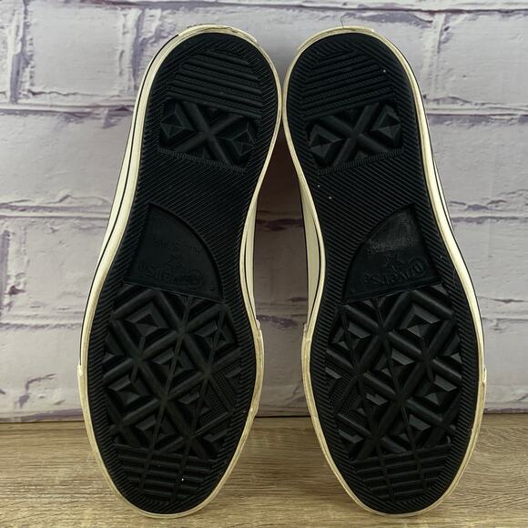 Converse Women's Sneakers in Burgundy and Cream - Picture 7 of 9